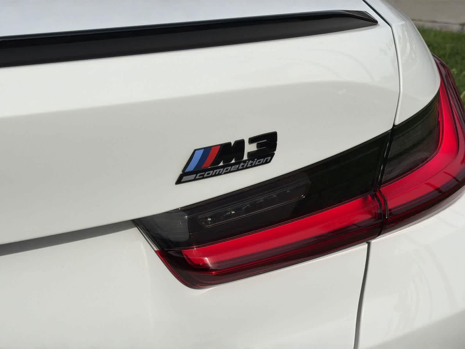 Thumbnail: 2022 BMW M3 - 32