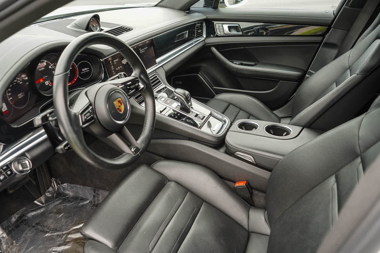 Thumbnail: 2021 Porsche Panamera - 18