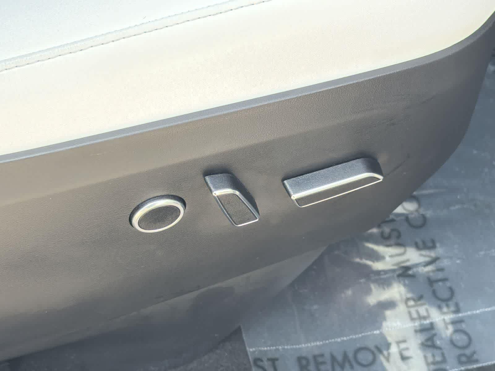 Thumbnail: 2024 Tesla Model X - 31