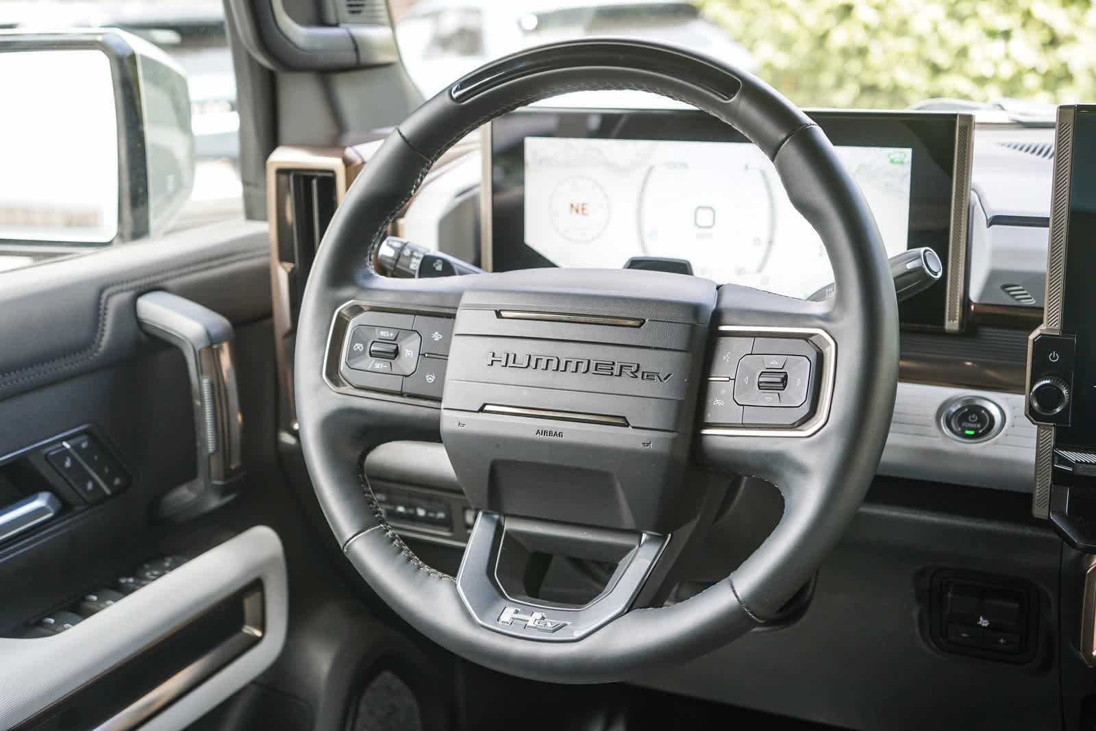 Thumbnail: 2025 GMC Hummer EV - 15
