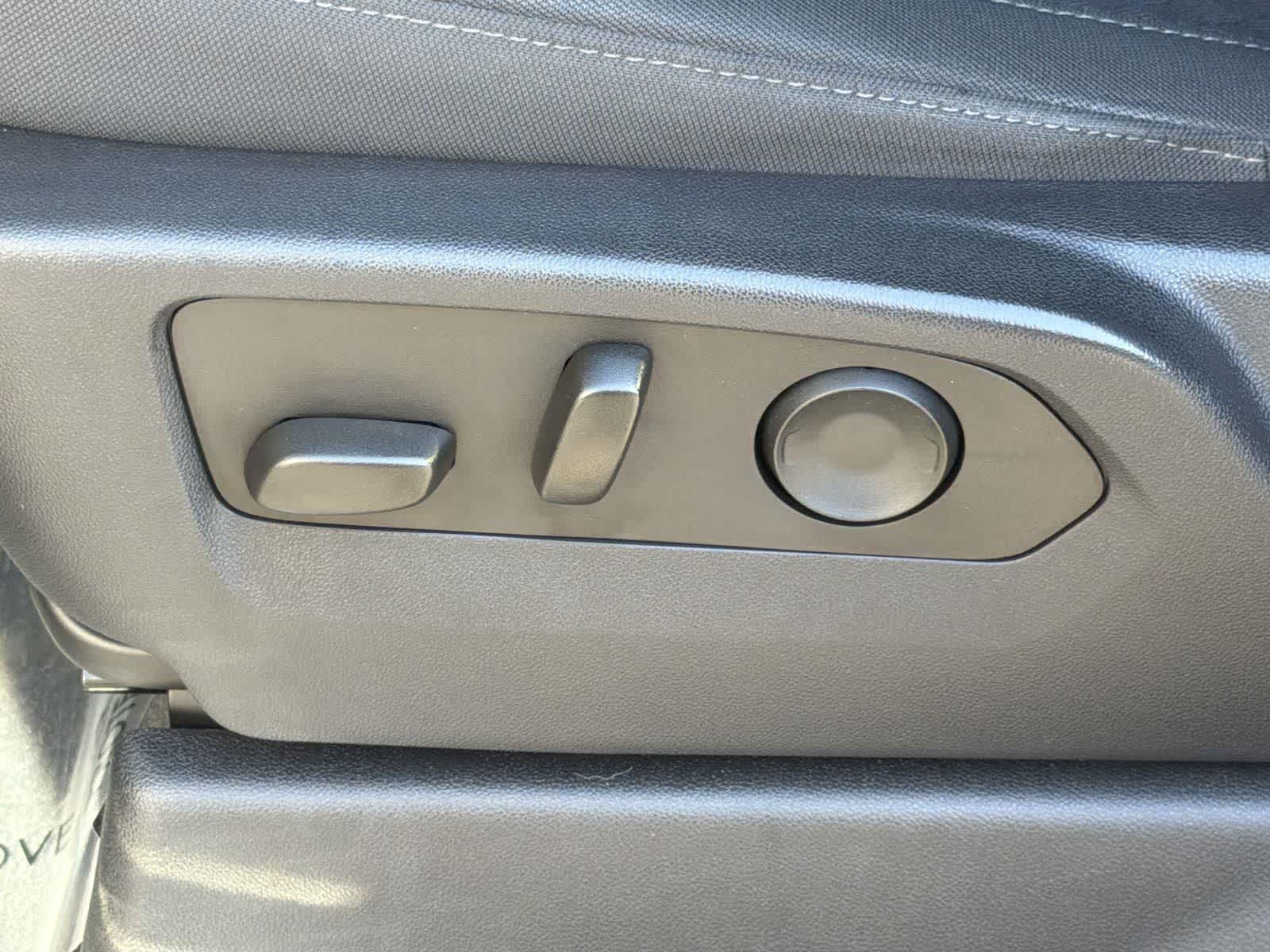 Thumbnail: 2022 GMC Sierra 1500 - 25