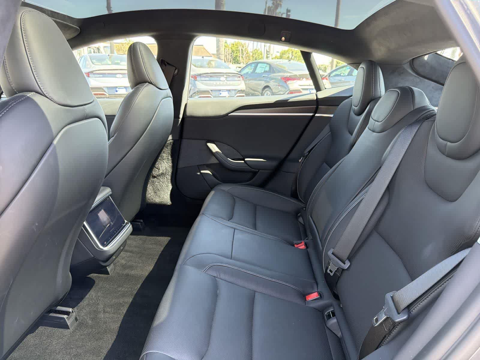 Thumbnail: 2023 Tesla Model S - 28