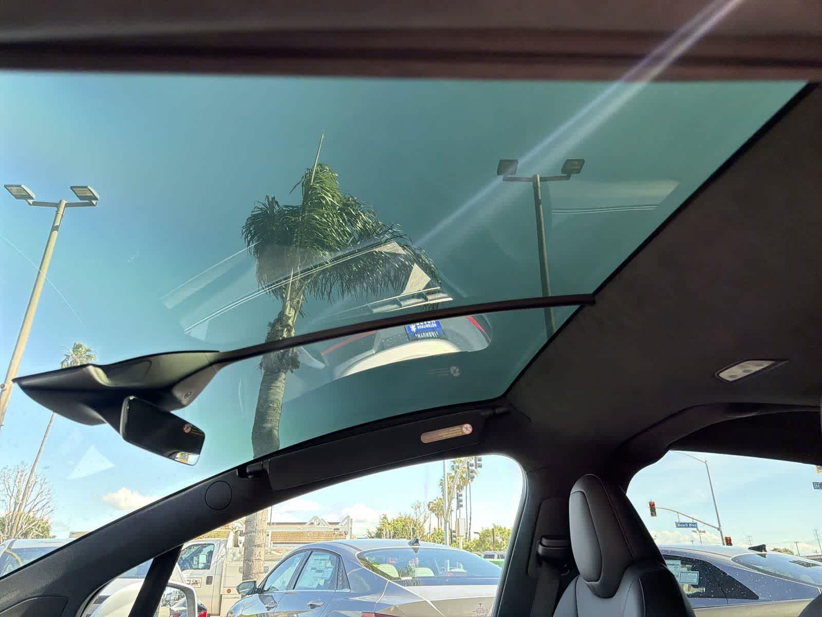 Thumbnail: 2022 Tesla Model X - 10