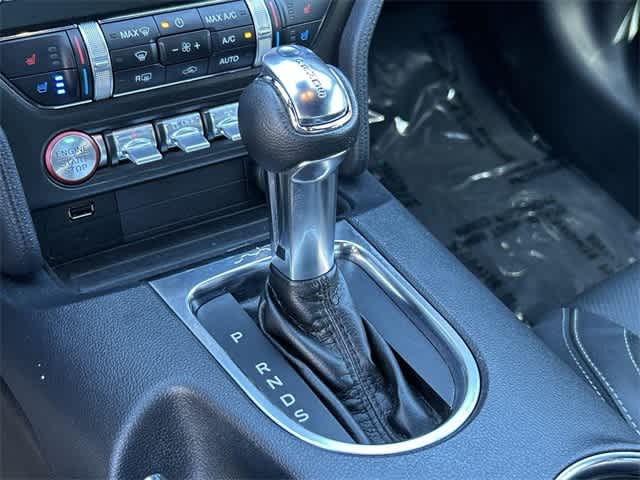 Thumbnail: 2022 Ford Mustang - 20