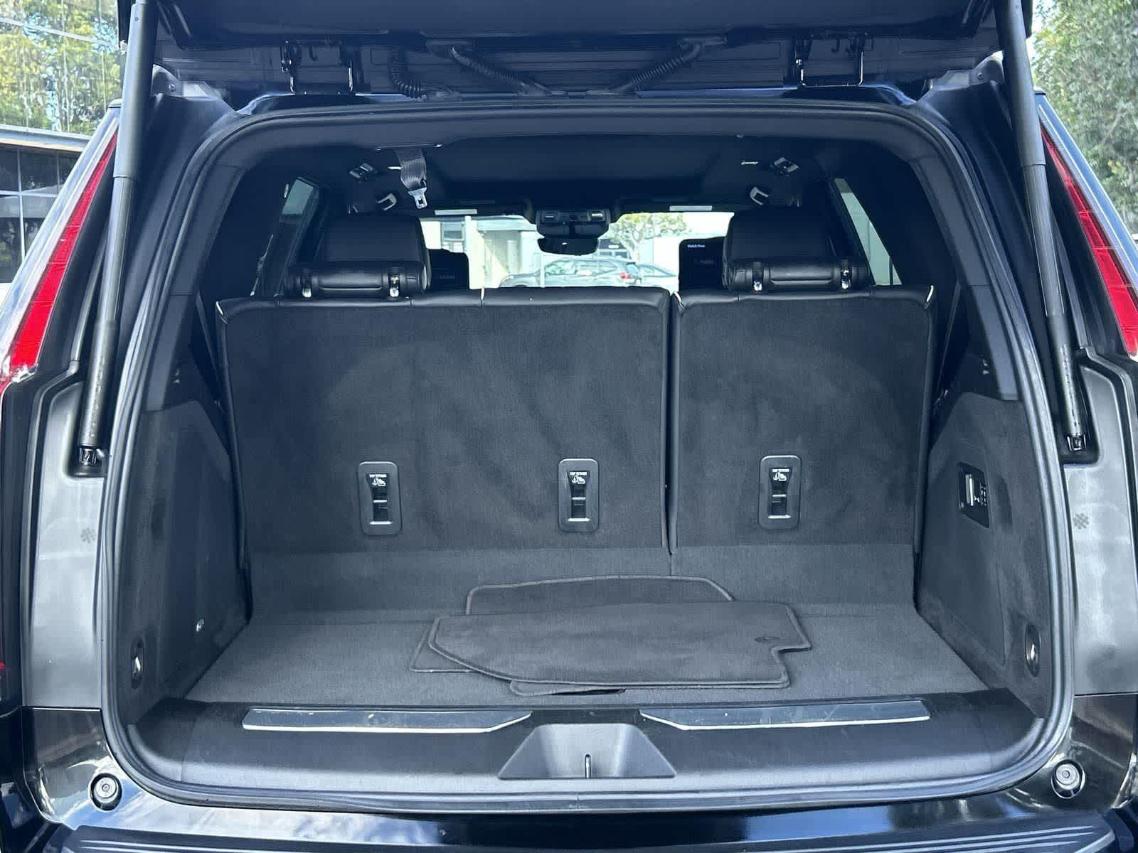 Thumbnail: 2023 Cadillac Escalade - 37