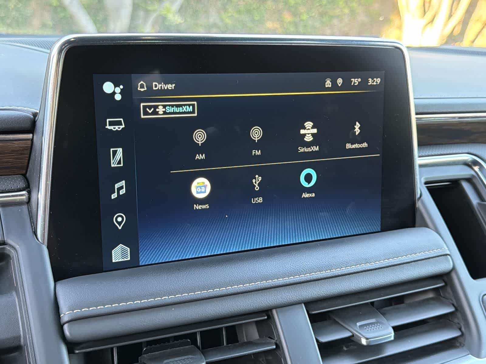 Thumbnail: 2023 Chevrolet Suburban - 18