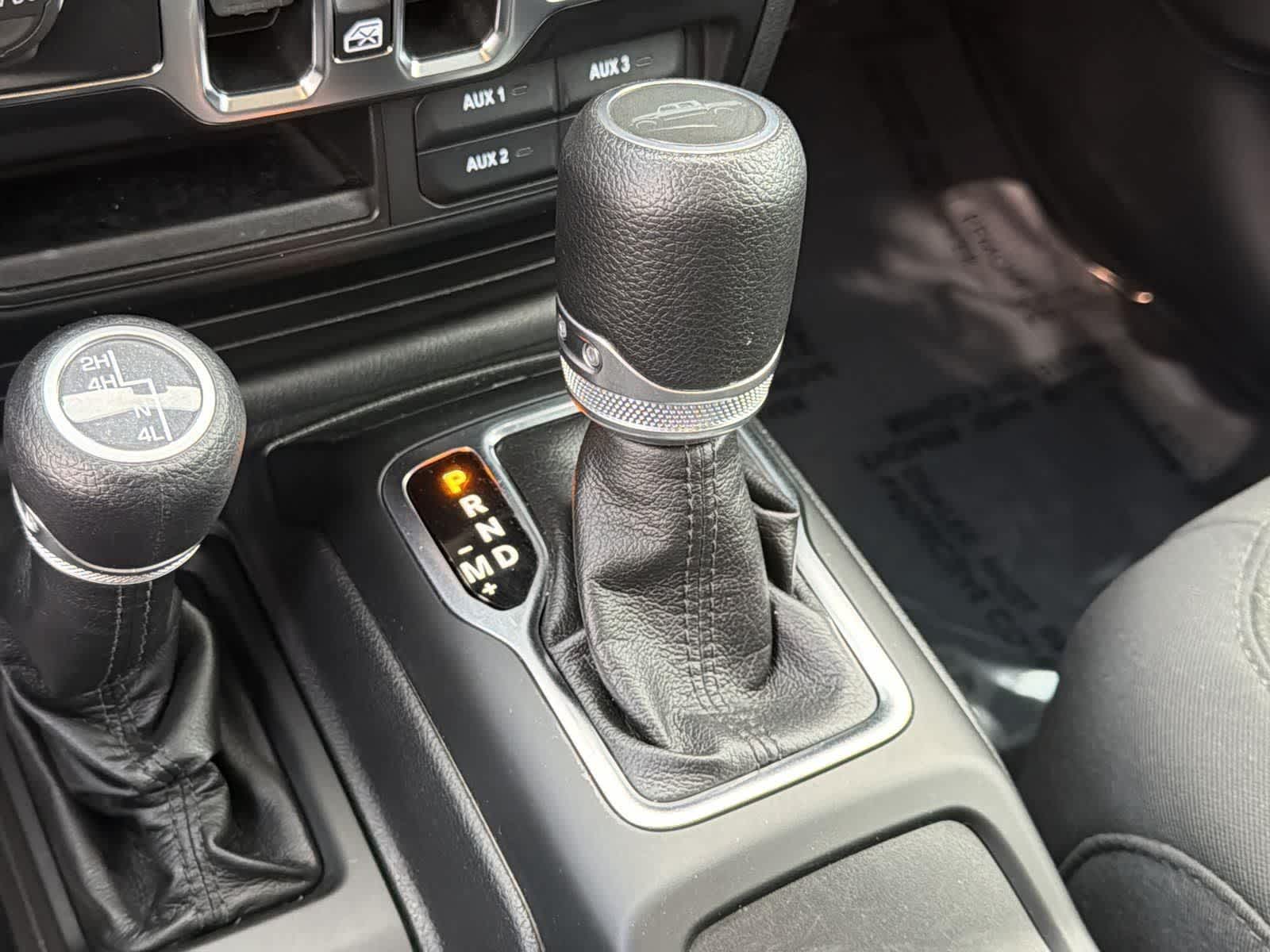 Thumbnail: 2022 Jeep Gladiator - 16