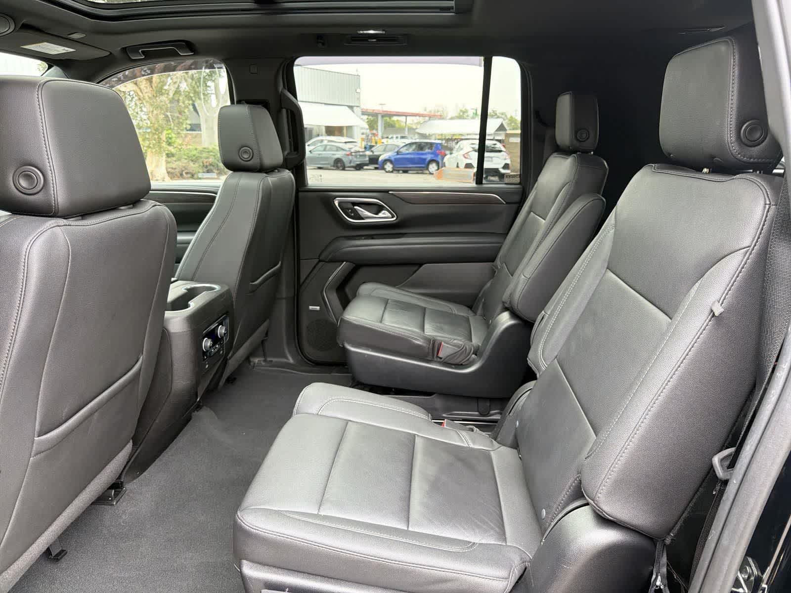 Thumbnail: 2023 Chevrolet Suburban - 29