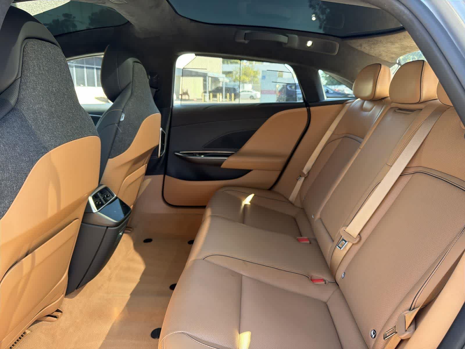 Thumbnail: 2024 Lucid Air - 28