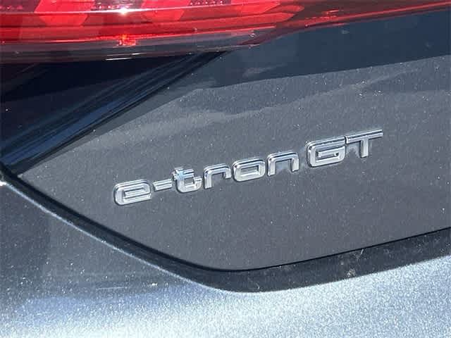 Thumbnail: 2022 Audi e-tron GT - 9
