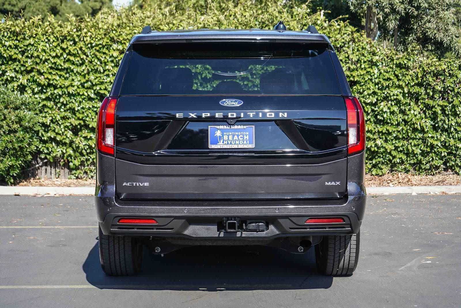 Thumbnail: 2025 Ford Expedition MAX - 4