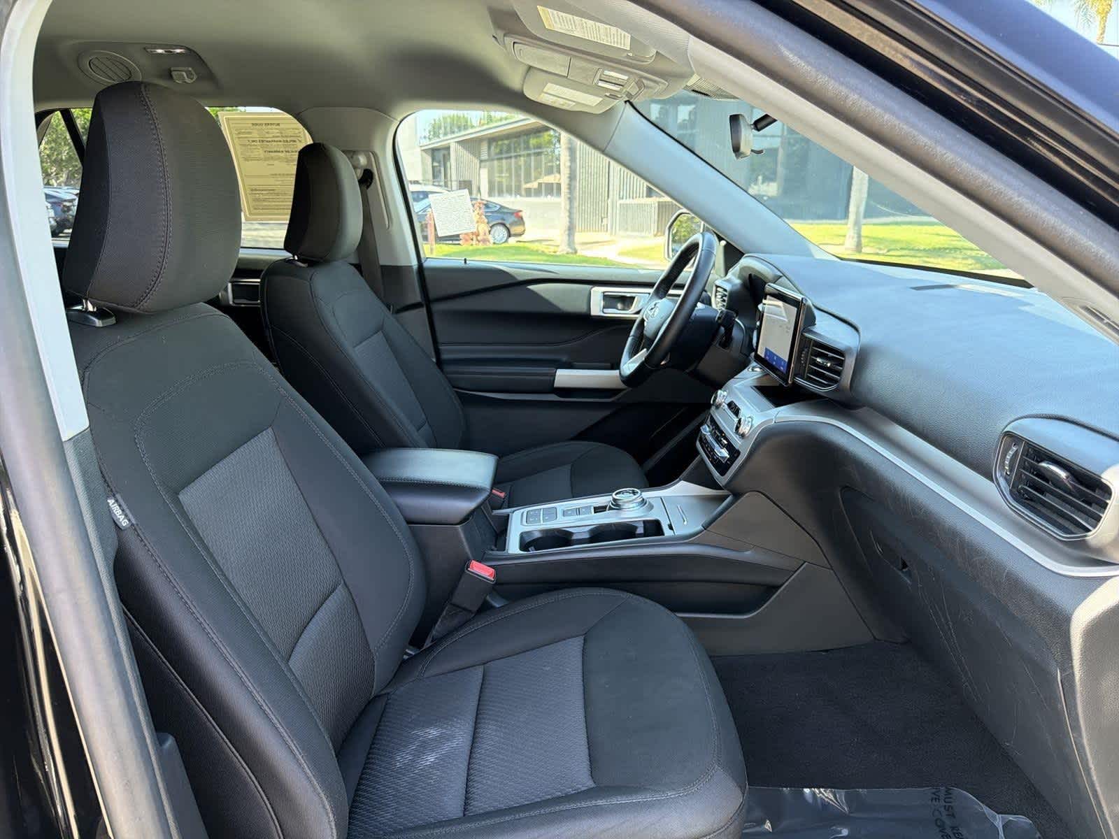 Thumbnail: 2023 Ford Explorer - 34