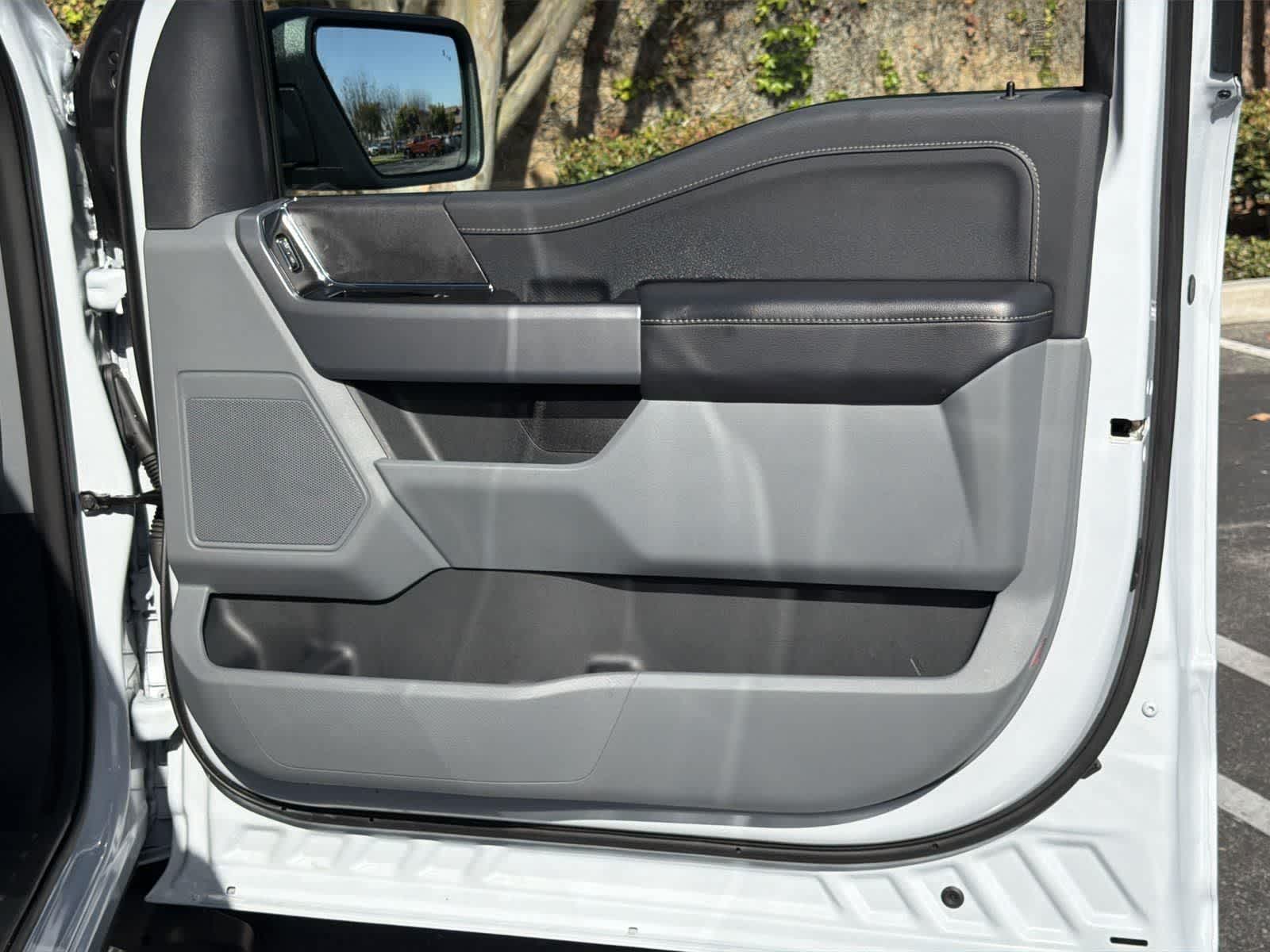 Thumbnail: 2025 Ford F-150 - 32