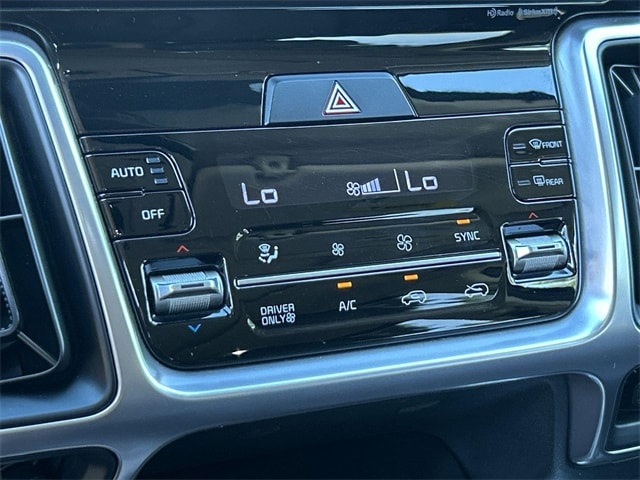 Thumbnail: 2022 Kia Sorento - 16