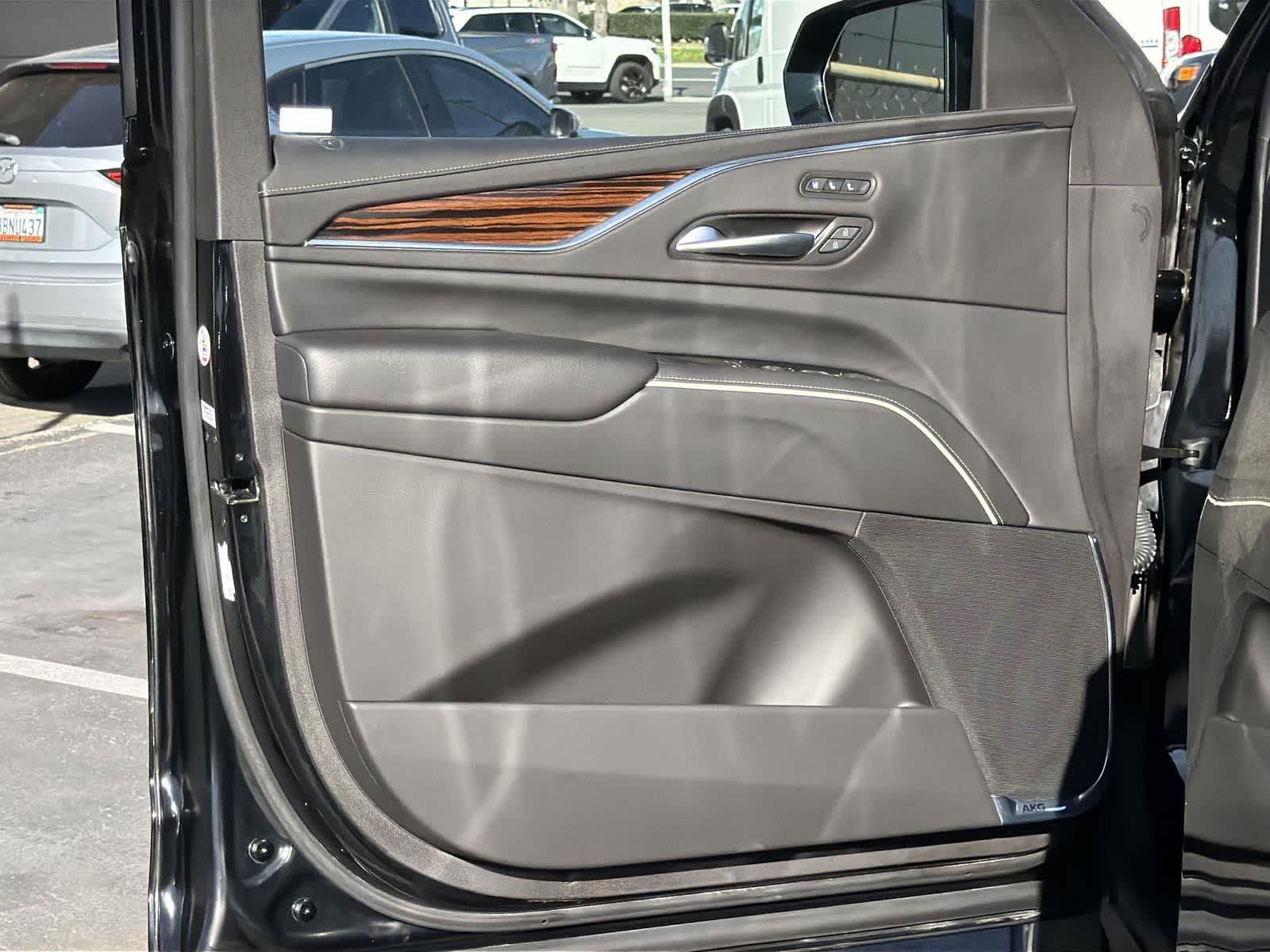 Thumbnail: 2023 Cadillac Escalade - 22