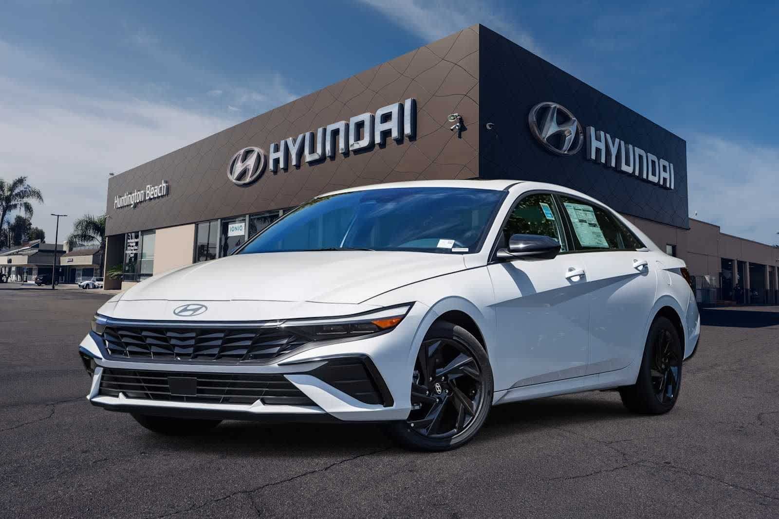 2026 Hyundai Elantra 2.0 SEL Sport Premium's photo
