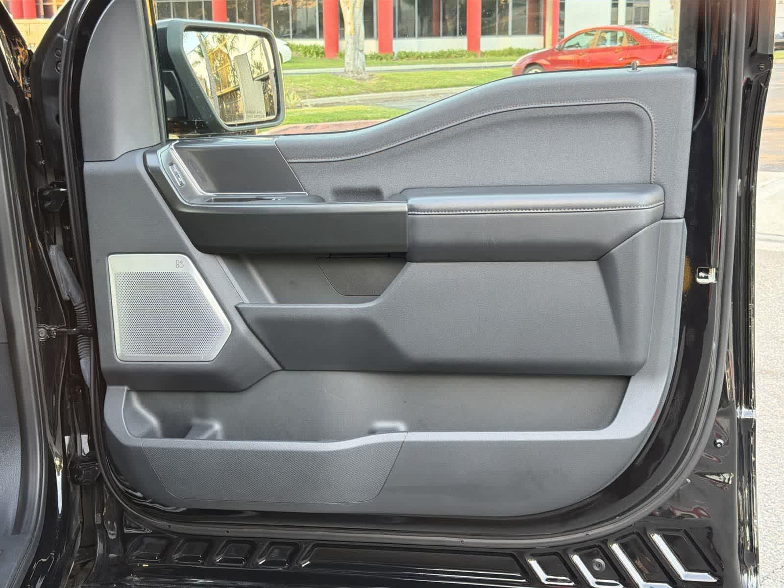 Thumbnail: 2022 Ford F-150 - 32