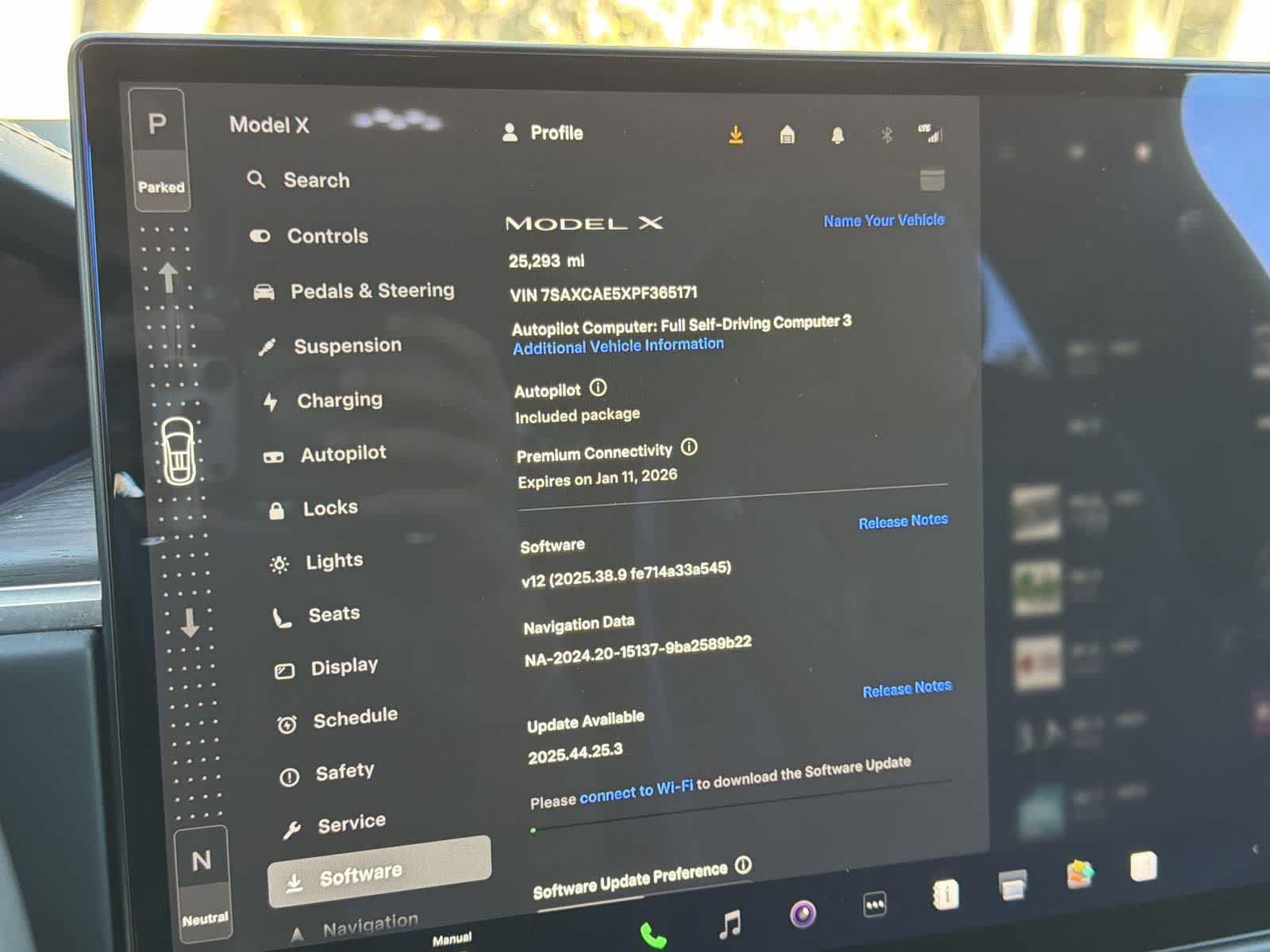 Thumbnail: 2023 Tesla Model X - 20