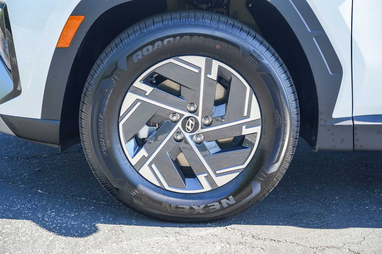 2026 Hyundai Tucson SE - Photo 11