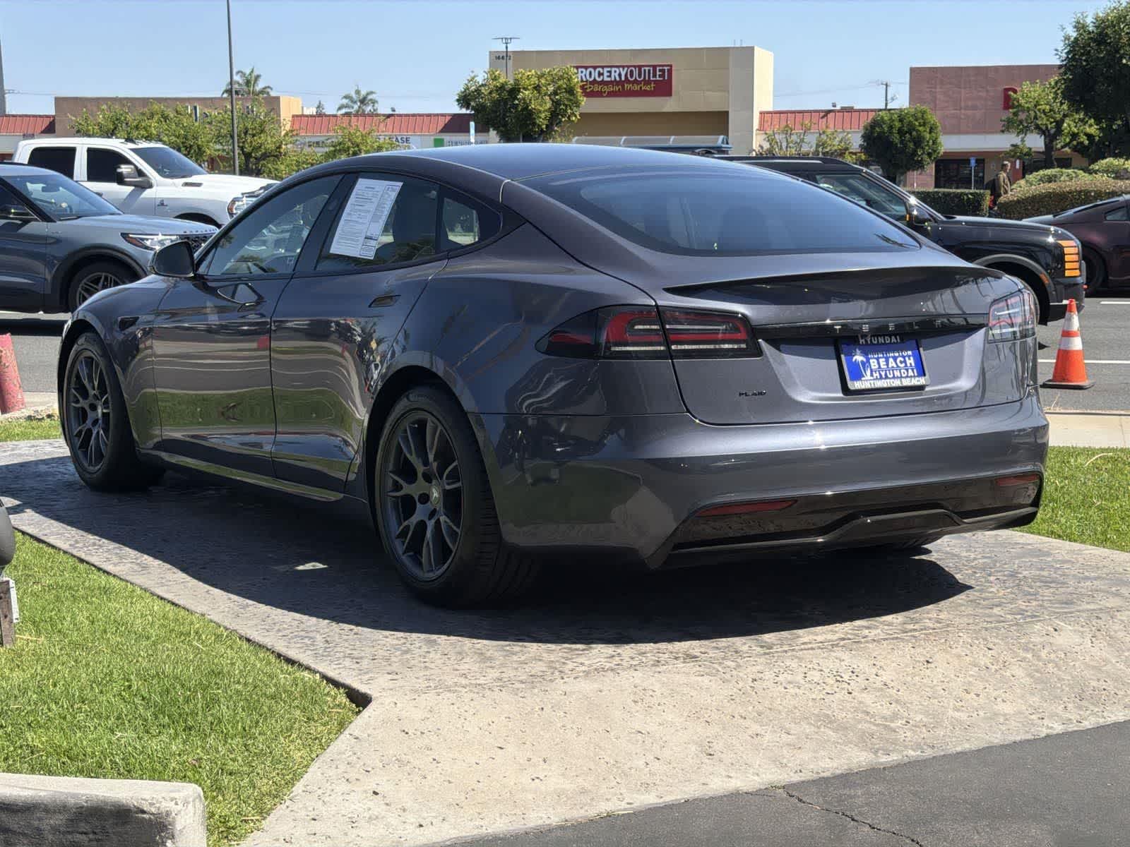 Thumbnail: 2023 Tesla Model S - 4