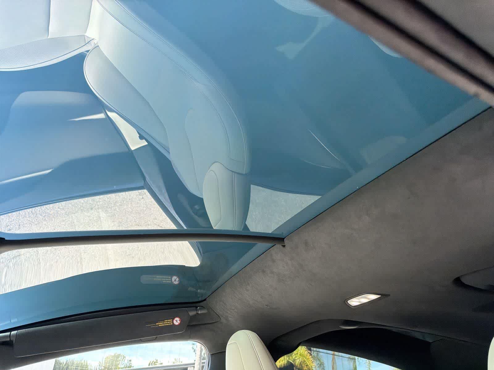 Thumbnail: 2022 Tesla Model X - 10