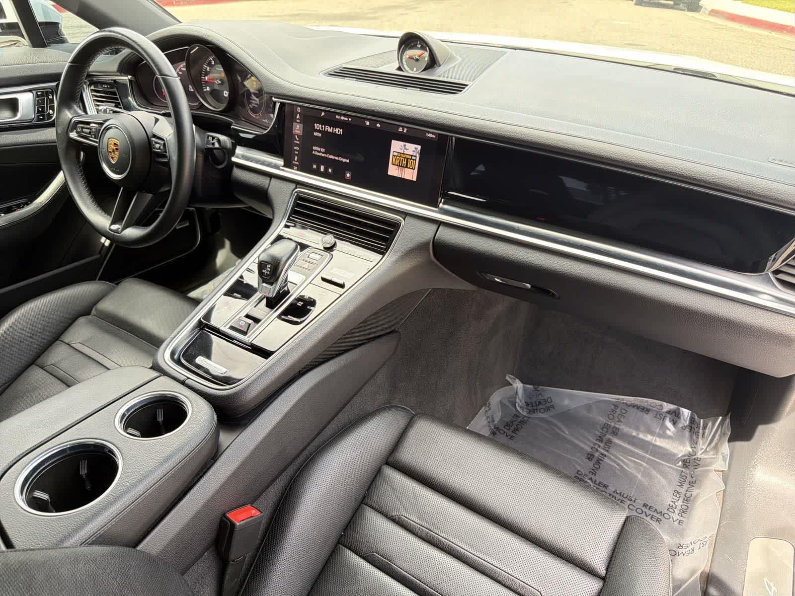 Thumbnail: 2021 Porsche Panamera - 36