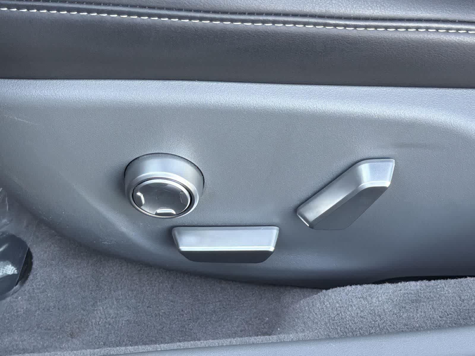 Thumbnail: 2024 Lucid Air - 24