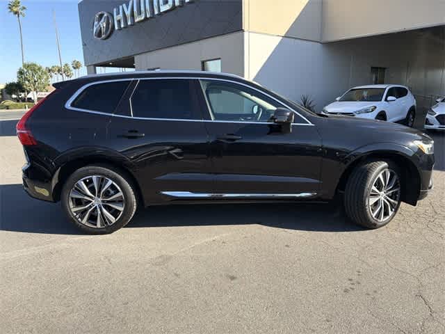 Thumbnail: 2022 Volvo XC60 - 3
