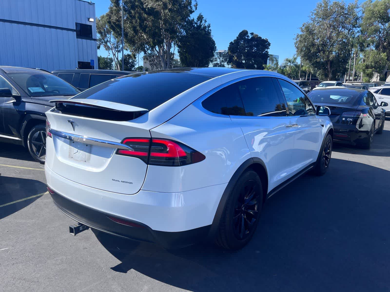 Thumbnail: 2020 Tesla Model X - 3