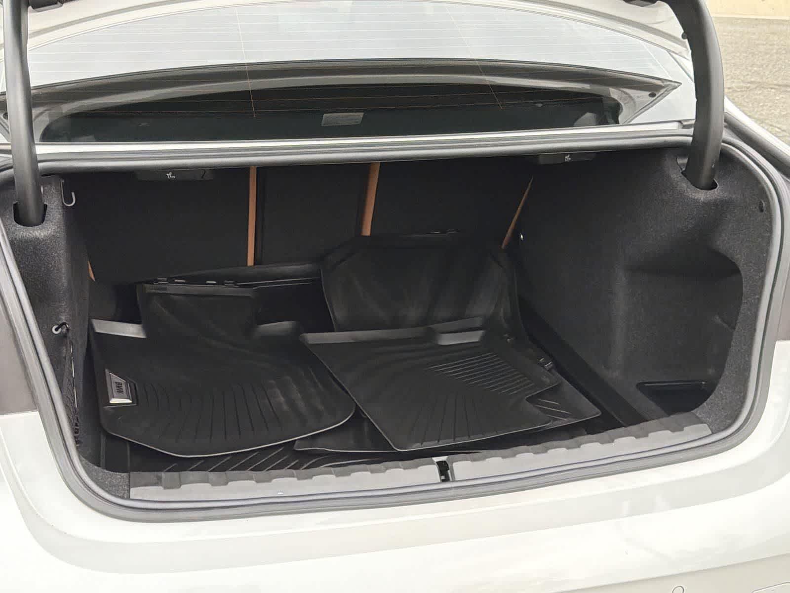 Thumbnail: 2023 BMW 3 Series - 31