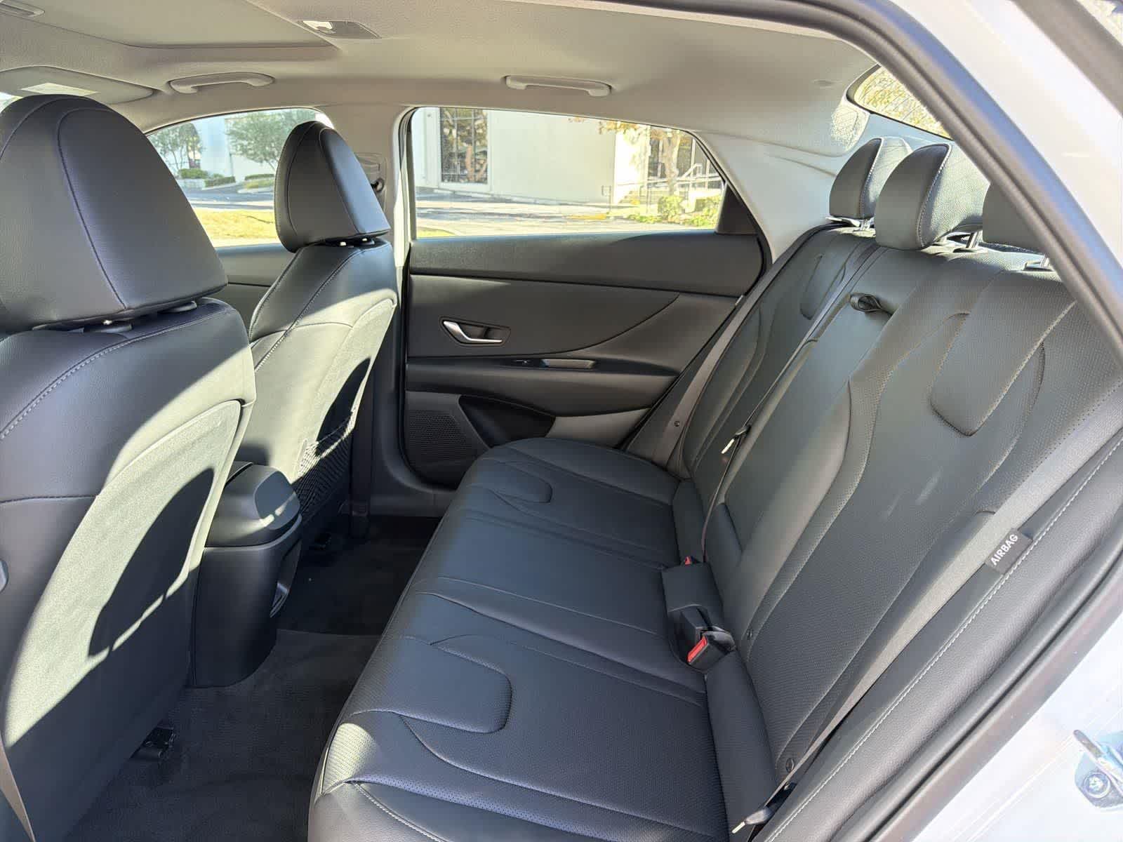 Thumbnail: 2025 Hyundai Elantra - 30