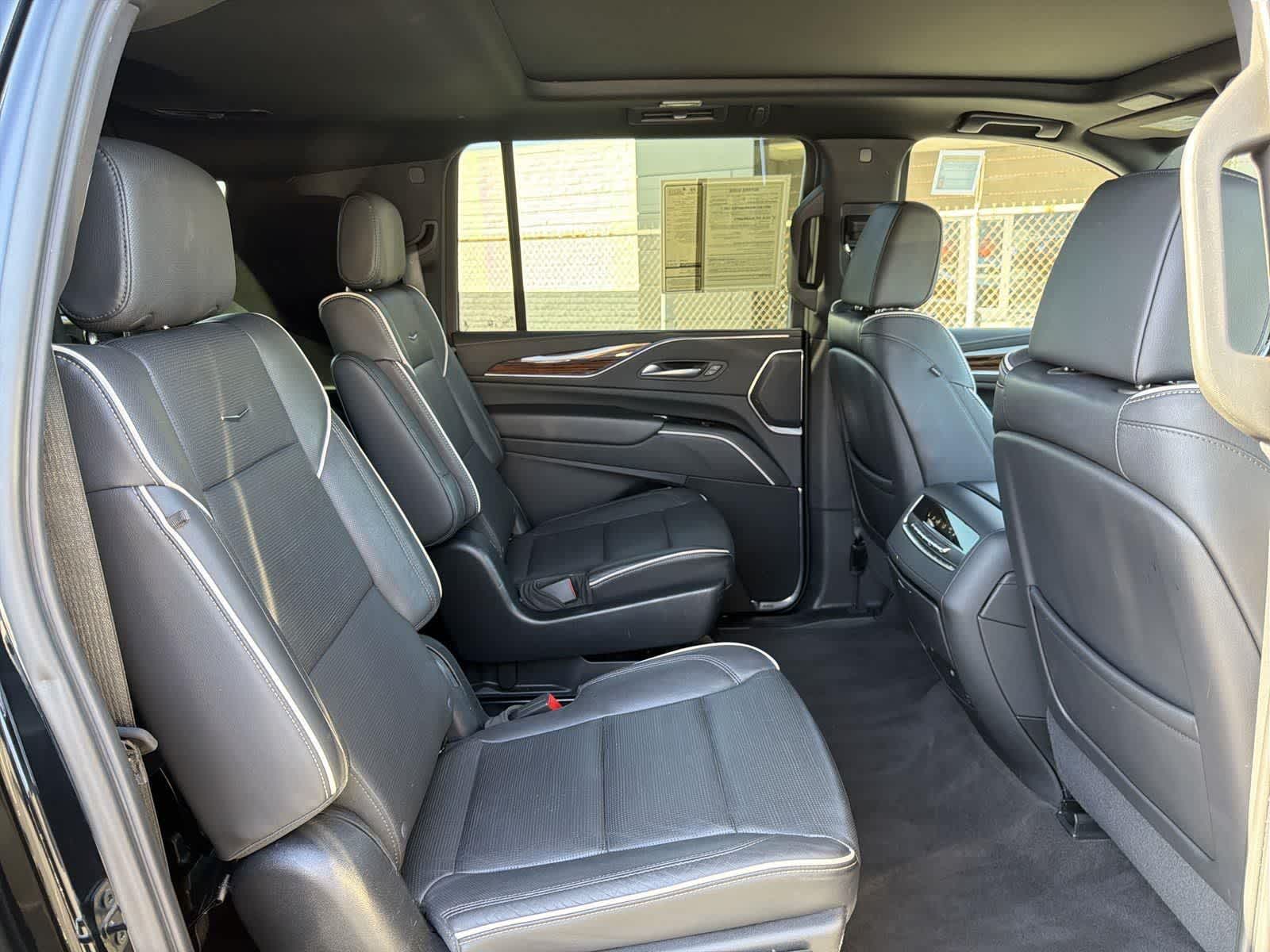 Thumbnail: 2023 Cadillac Escalade - 33