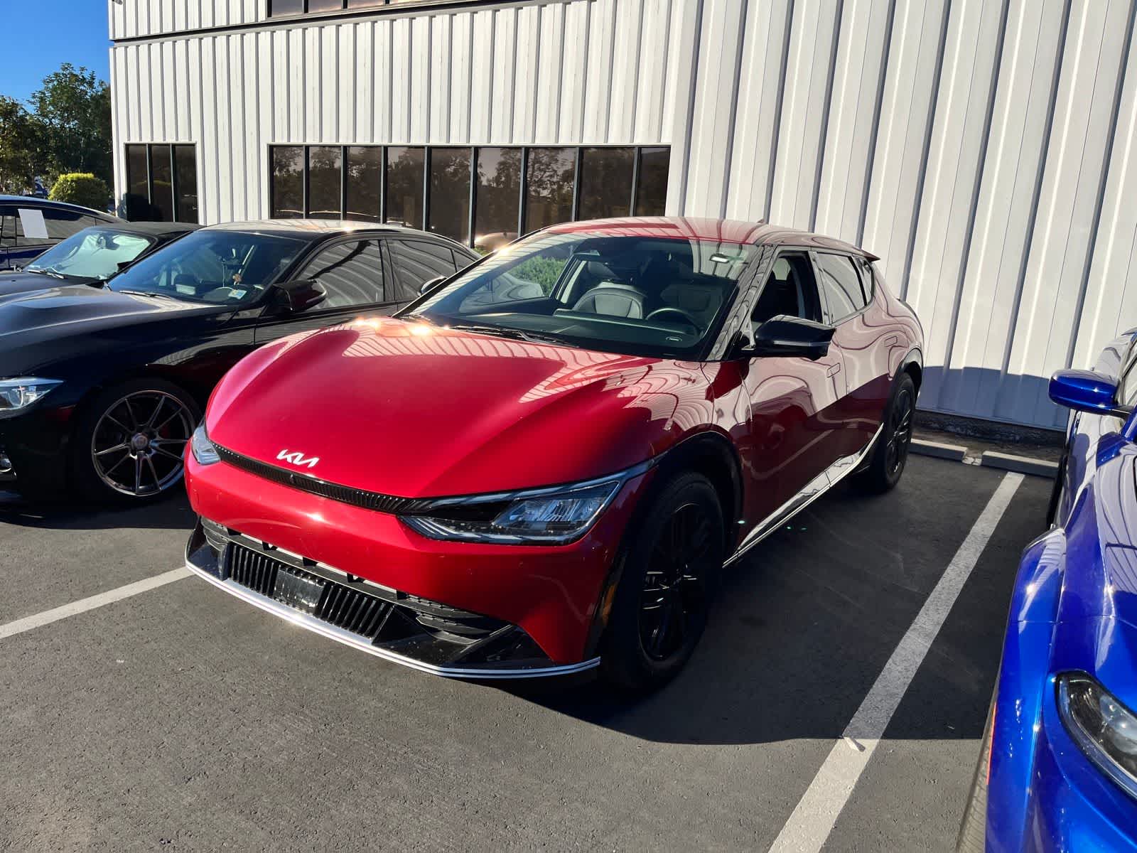 Thumbnail: 2023 Kia EV6 - 1