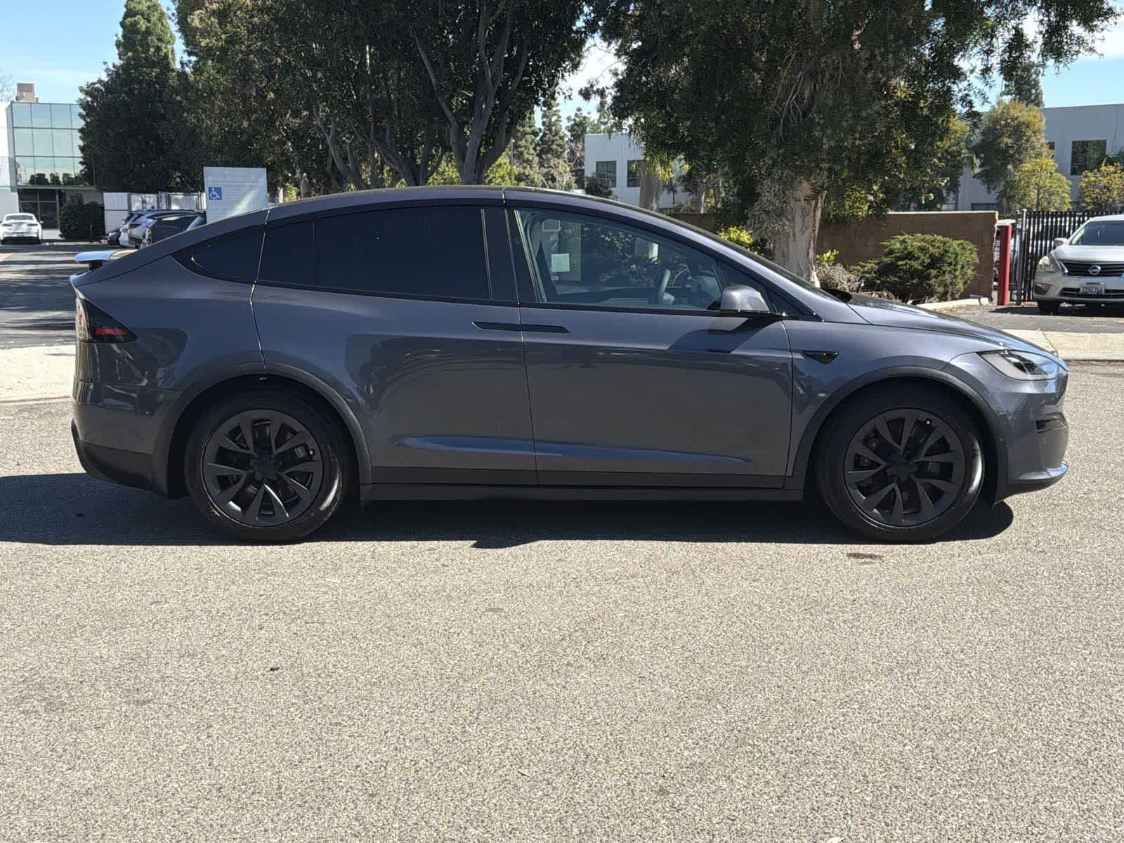 Thumbnail: 2022 Tesla Model X - 7