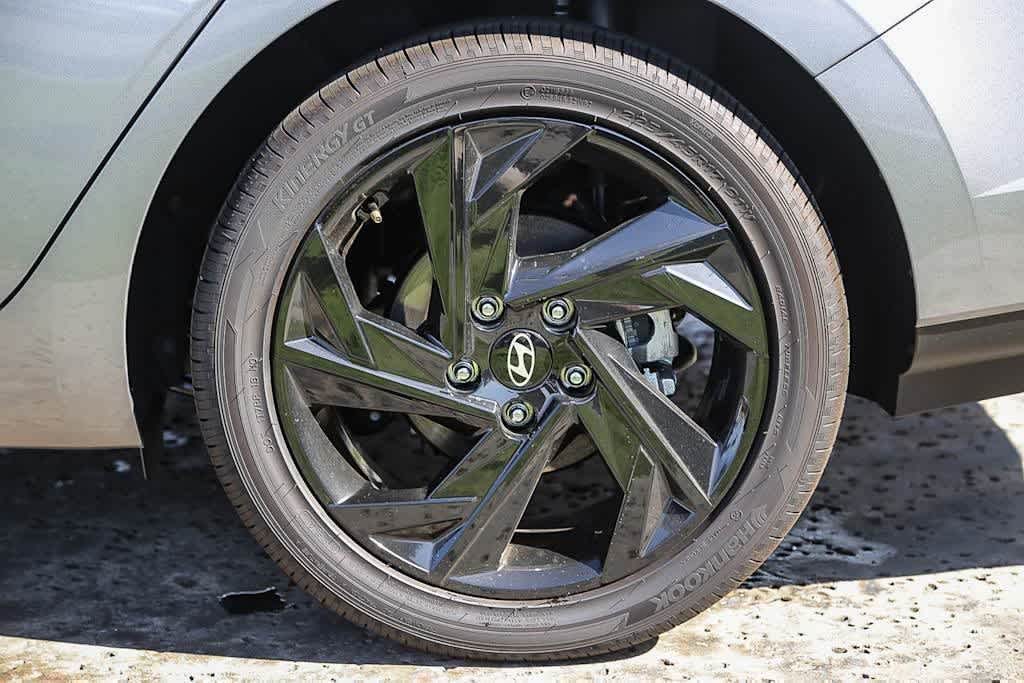 Thumbnail: 2026 Hyundai Elantra - 11