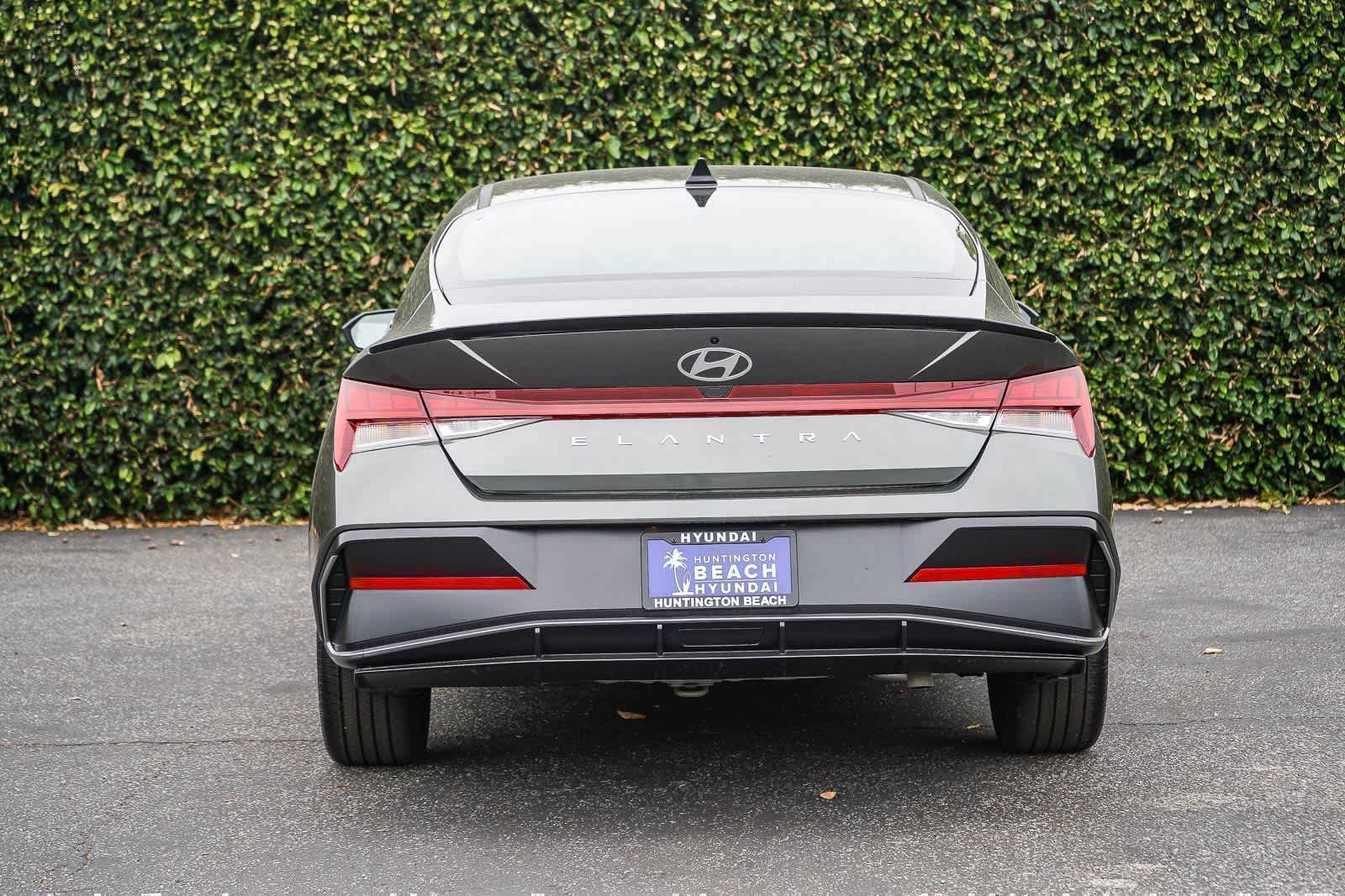 Thumbnail: 2026 Hyundai Elantra - 4