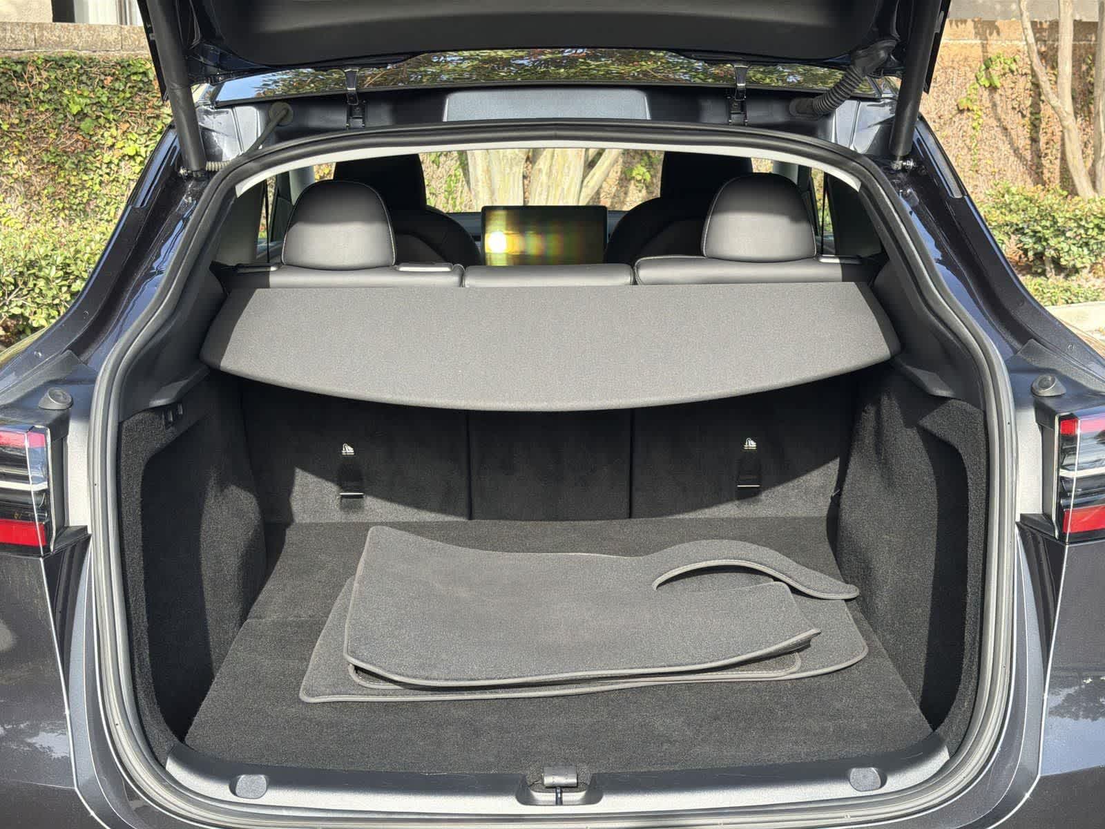 Thumbnail: 2024 Tesla Model Y - 31