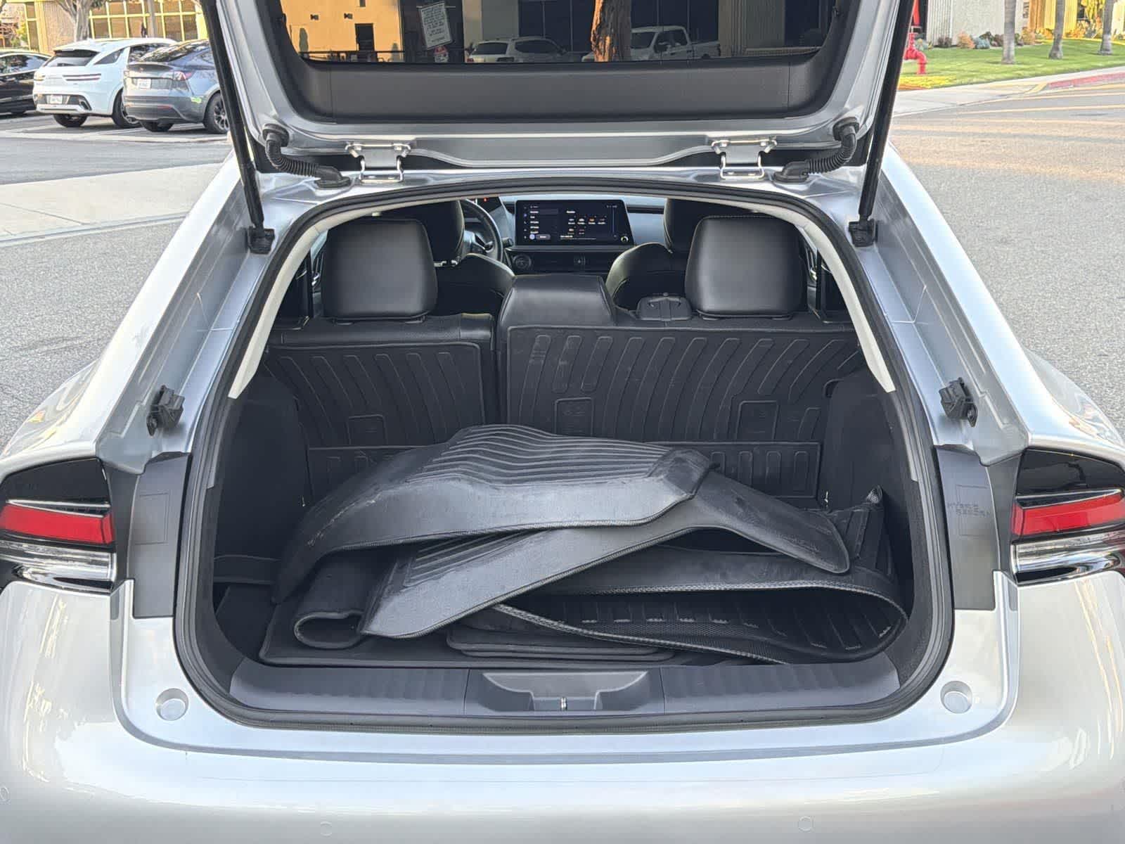 Thumbnail: 2024 Toyota Prius - 30