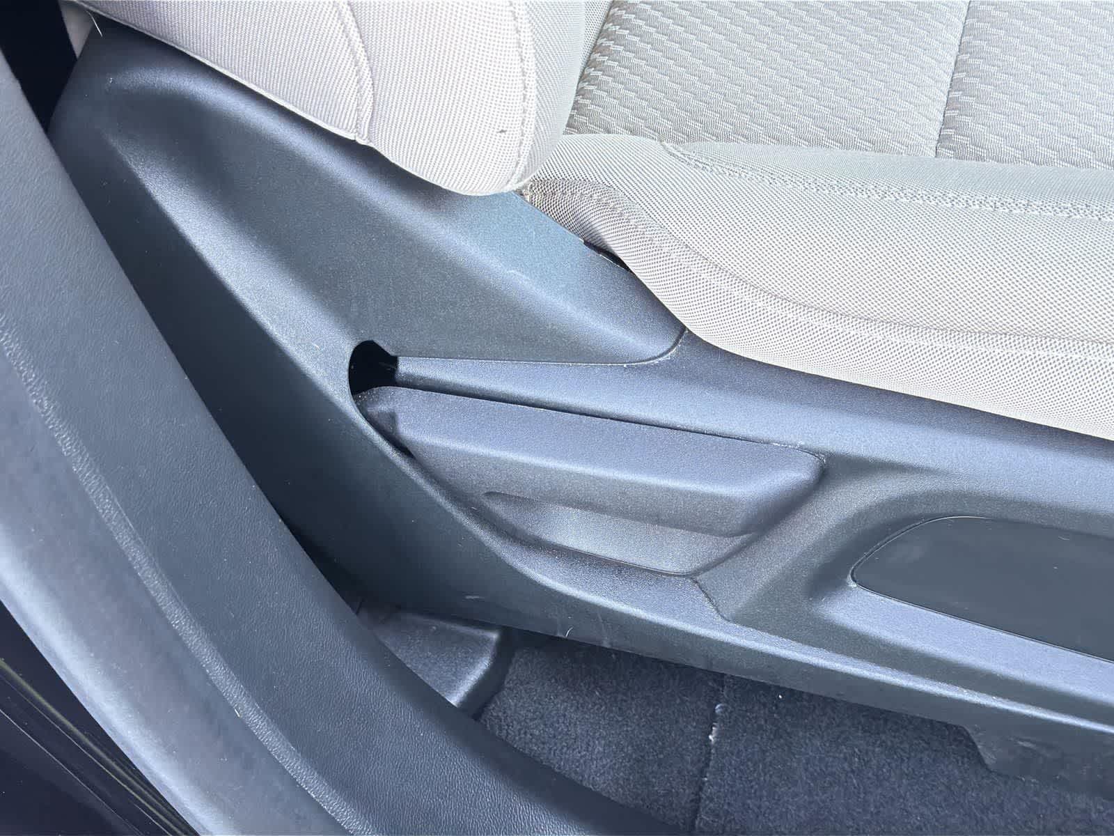 Thumbnail: 2021 Ford Explorer - 34