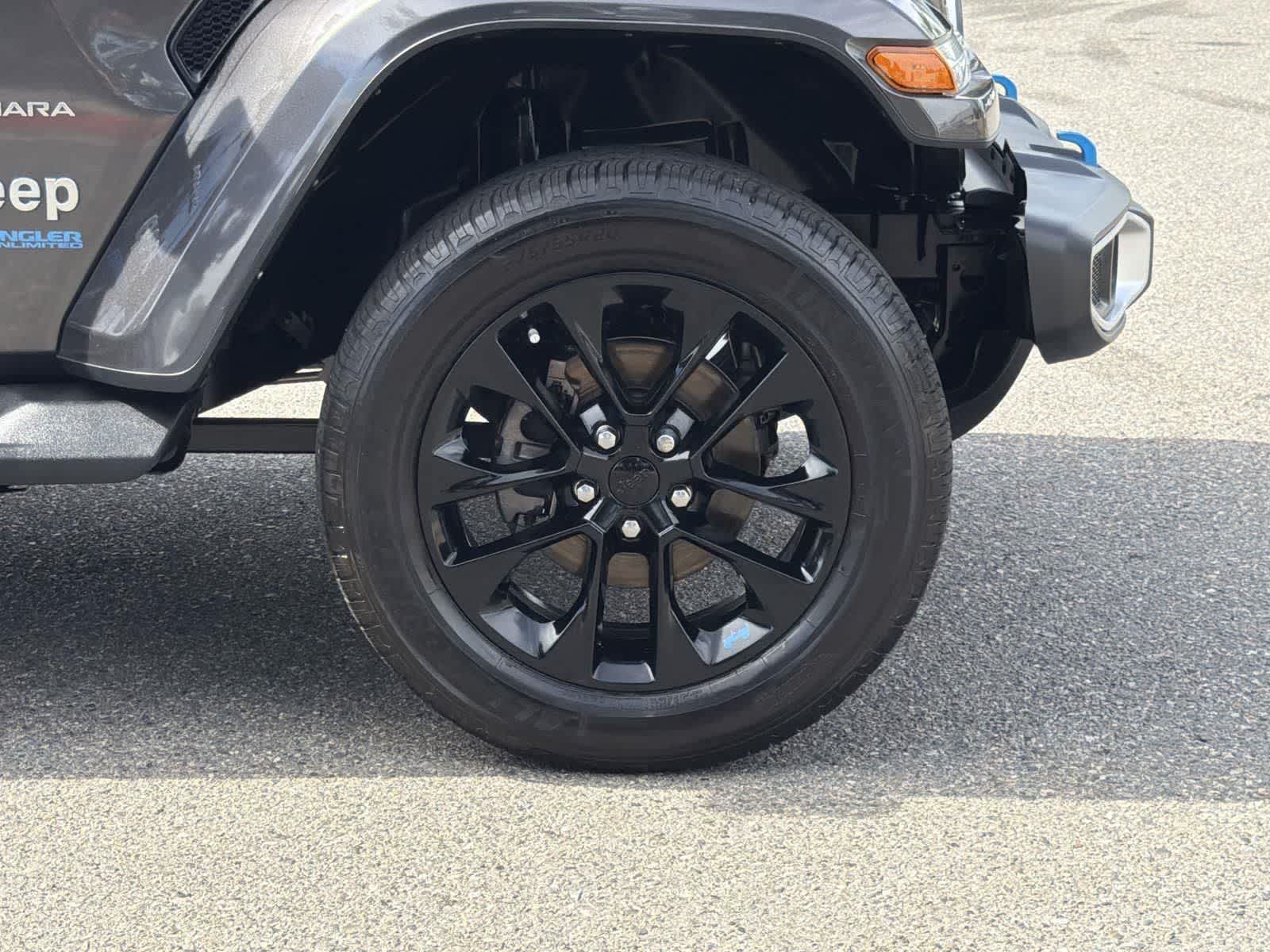 Thumbnail: 2022 Jeep Wrangler - 34