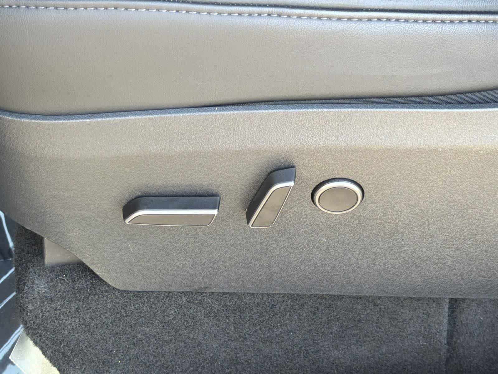 Thumbnail: 2023 Tesla Model Y - 26