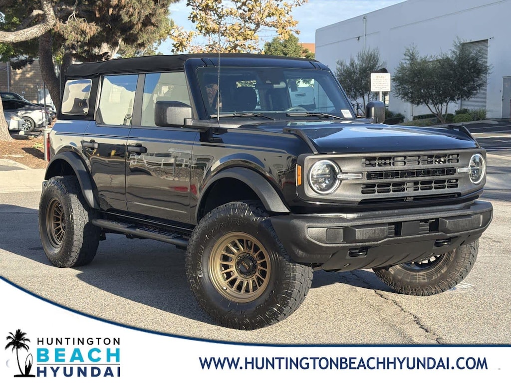 Used 2023 Ford Bronco Base SUV