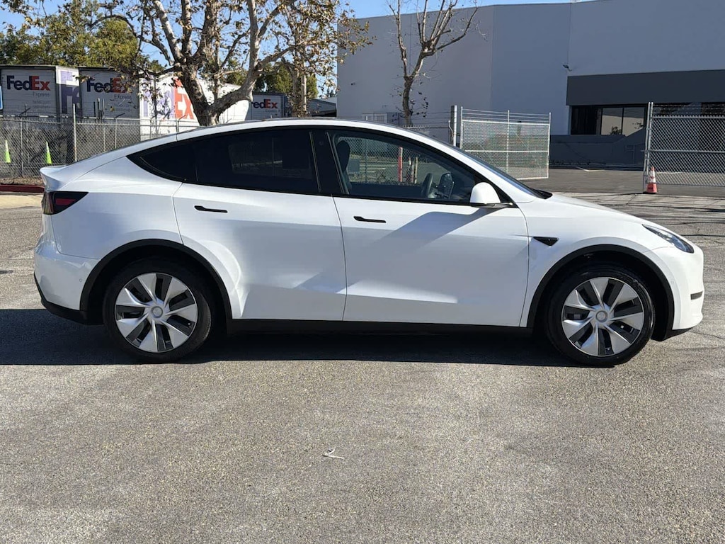 Used 2022 Tesla Model Y Long Range SUV