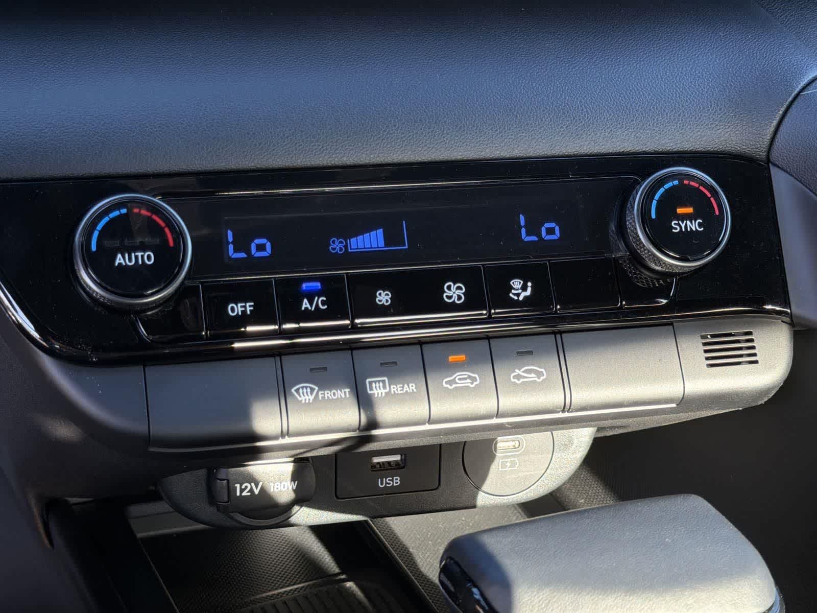 Thumbnail: 2025 Hyundai Elantra - 15