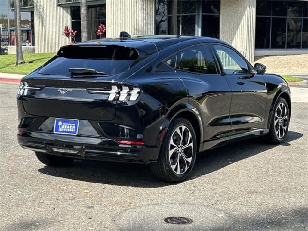 Used 2021 Ford Mustang Mach-E Premium SUV