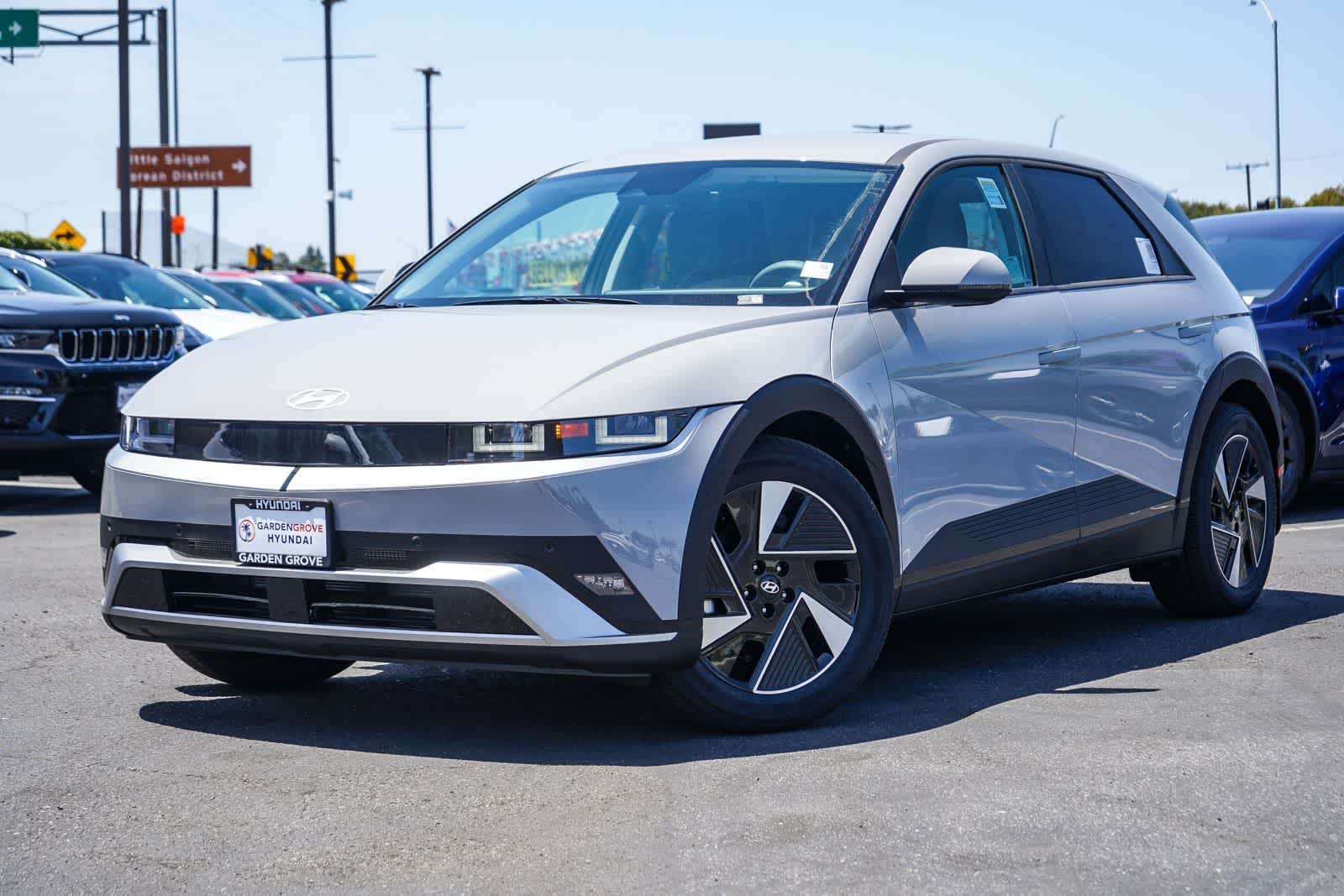 2026 Hyundai Ioniq 5 SEL RWD's photo