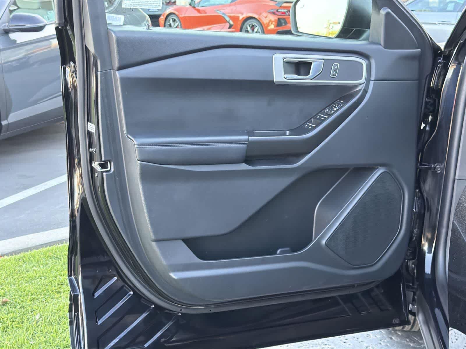 Thumbnail: 2021 Ford Explorer - 21