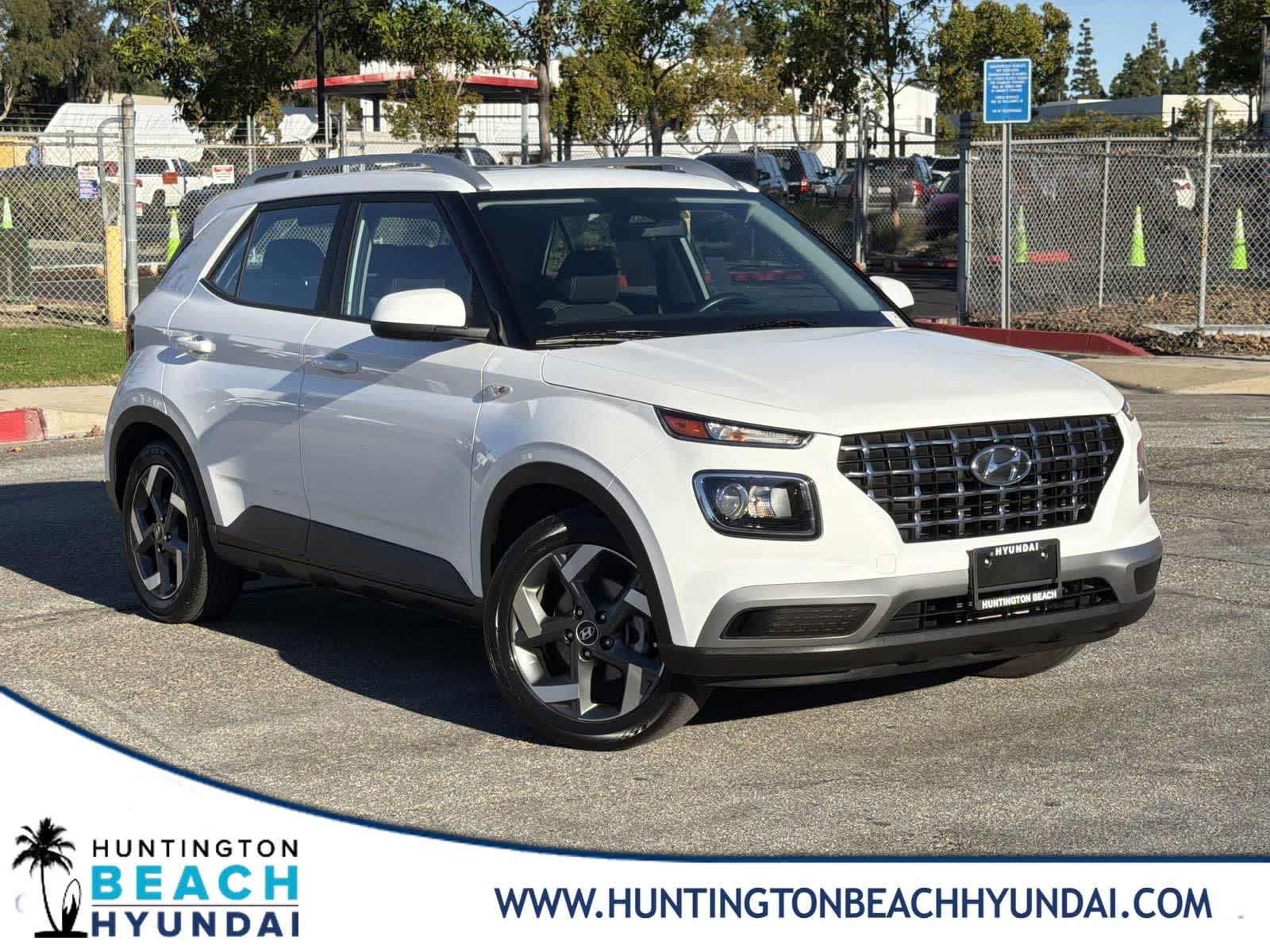 2023 Hyundai Venue SEL's photo