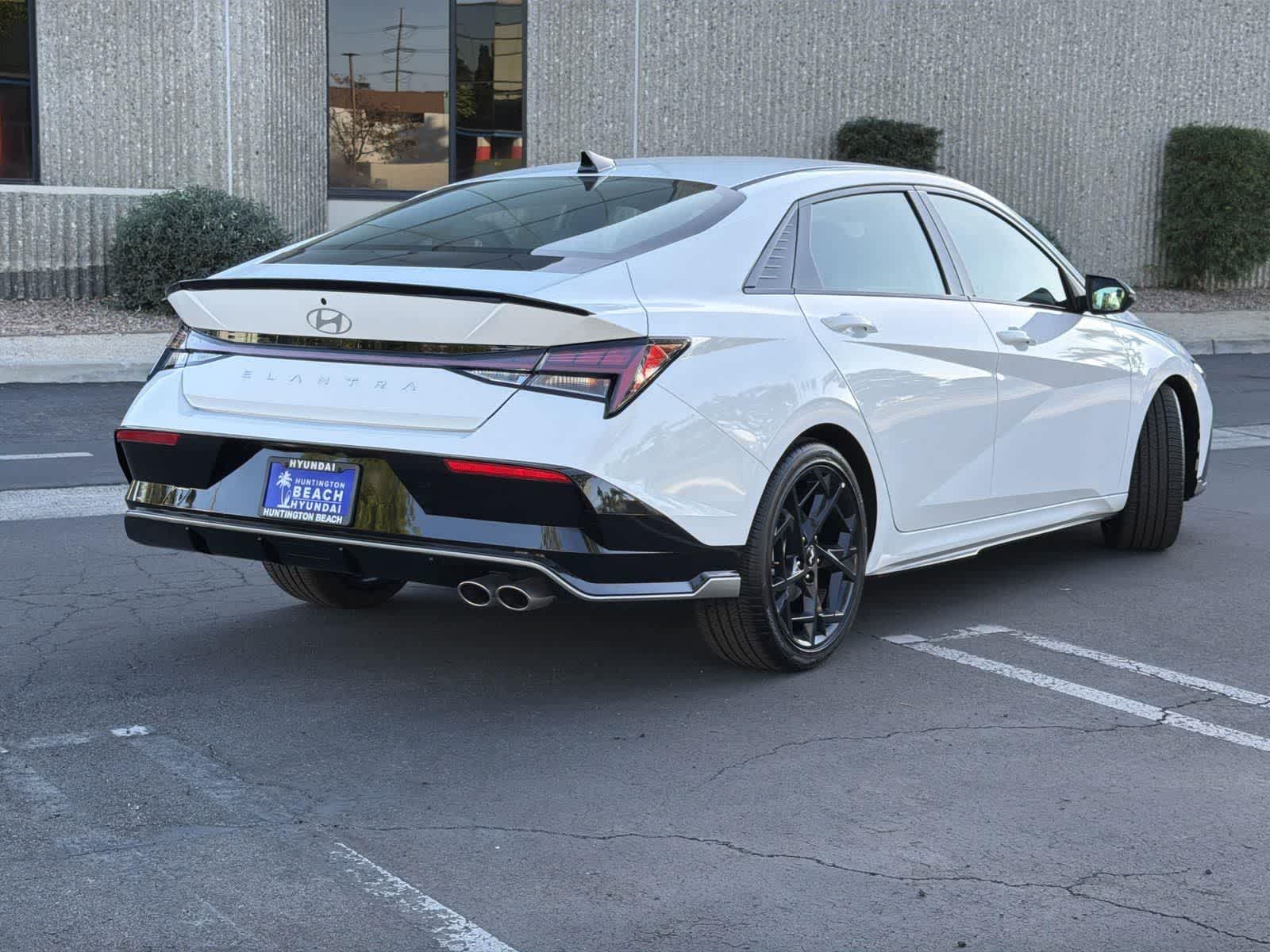 Thumbnail: 2025 Hyundai Elantra - 4