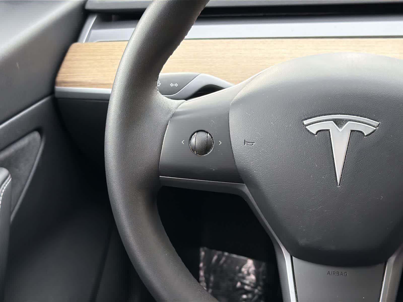 Thumbnail: 2020 Tesla Model 3 - 12